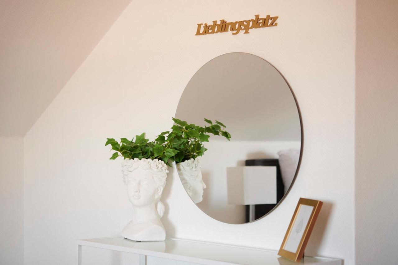 Apartamento Grosszuegig & Stilvoll Parkplatz ,Ruhige Lage, 5 Personen, Langzeit Paderborn Exterior foto