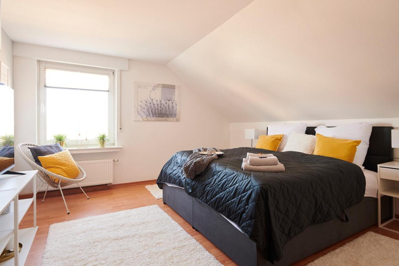 Apartamento Grosszuegig & Stilvoll Parkplatz ,Ruhige Lage, 5 Personen, Langzeit Paderborn Exterior foto